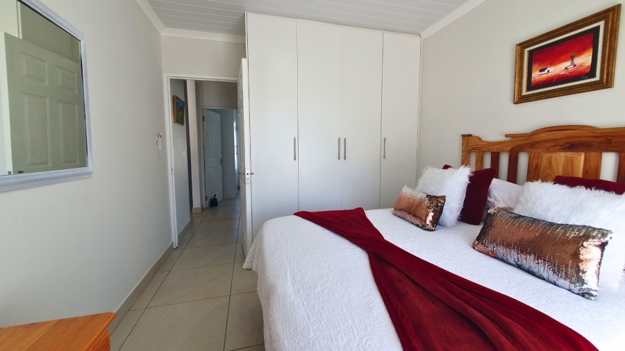 2 Bedroom Property for Sale in Dana Bay Western Cape